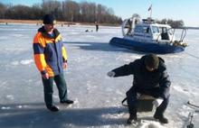 В Ярославской области закрыты пешие переправы через Волгу. С фото и видео