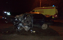 В Ярославле лоб в лоб столкнулись иномарка и такси - есть пострадавшие