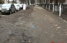 Дом Валентины Терешковой в центре Ярославля завален мусором