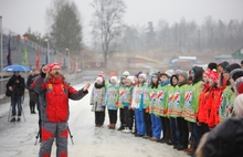 Жители Ярославля увидели летающие снегоходы. Фоторепортаж