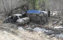 В Первомайском районе Ярославской области две машины столкнулись и вылетели с трассы – есть пострадавшие