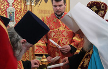 Благодатный огонь из Успенского собора горит во всех храмах Ярославской епархии (с фото)