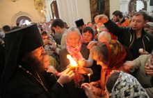 В Ярославле благодатный огонь раздадут в день Пасхи в Успенском соборе