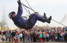 Пожарные вручили медаль губернатору Ярославской области (с фото)