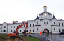 К визиту Святейшего Патриарха Московского и всея Руси в Ростове Ярославской области отремонтировали дорогу