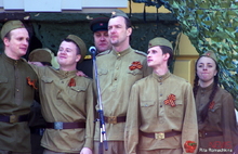 На Первомайском бульваре в Ярославле пели о войне