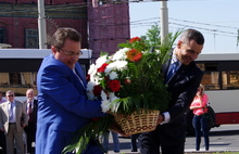 День города в Ярославле начался с возложения цветов к памятнику Ярославу Мудрому