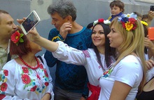 Немцов не участвовал в «марше вышиванок»
