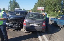 В Ярославском районе столкнулись сразу три машины