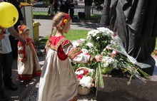 Алексей Малютин, Александр Нечаев и Митрополит Пантелеимон почтили святых Петра и Февронию