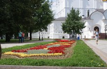 В Ярославле завершили работу по цветочному оформлению города