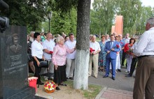 В Ярославле установлено надгробие на могиле Почетного гражданина города Владимира Дябина