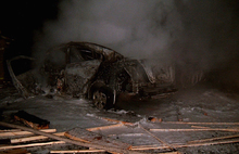 В Ростовском районе ночью с субботы на воскресенье три человека сгорели в авто после лобового столкновения
