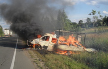 На трассе Ярославль-Рыбинск сгорел автомобиль