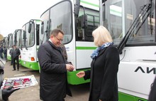 Ярославским водителям вручили ключи от новых автобусов