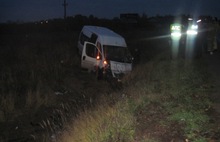 В Угличском районе 4 пассажира микроавтобуса госпитализированы с травмами головы