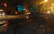 В Ярославле на Московском проспекте «Жигули» столкнулись с фурой