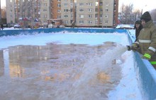 К новогодним праздникам в Ярославле открылись катки