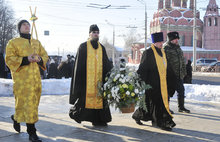 Сегодня в Ярославле состоялся крестный ход к памятнику Ярославу Мудрому. Фоторепортаж