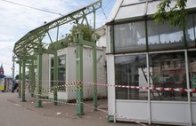 В Ярославле начался демонтаж «Гостиного дворика»