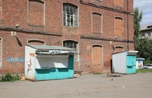 В Ярославле комиссия обследовала территорию вокруг магазинов и ларьков