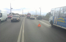 Одна из пострадавших в ДТП на Октябрьском мосту в Ярославле скончалась