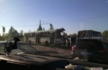 В Ярославле грузовик врезался в пассажирский автобус