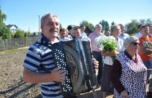 Губернатор Сергей Ястребов поздравил жителей Пречистого с Днем поселка