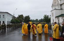 Крестный ход в честь 400-летия Кирилло-Афанасьевского монастыря в Ярославле объединил священство, мирян и военнослужащих