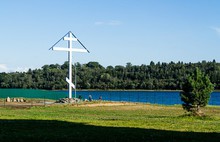 В Ярославской области установлен самый высокий деревянный поклонный крест в России