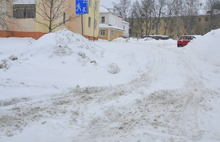 В Ярославле уборка снега перерастает в хроническую проблему. Фоторепортаж