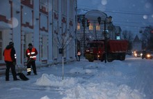 В ночь на 13 января на улицы Ярославля вышло 110 единиц уборочной техники