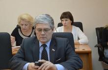 В  Думе Ярославской области проходит заседание временной комиссии, посвященное вопросам качества строительства, ремонта и содержания дорог в регионе