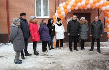 Три ярославские семьи получили от мэрии ключи от новых квартир
