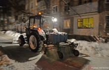 Ярославль чистят от снега ночью: убирайте свои машины!