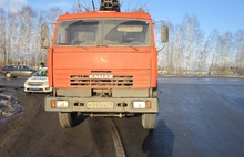 В Ярославле в Брагино легковушка столкнулась с КАМАЗом