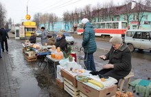 Около рынка Ленинского района прошел рейд по несанкционированной уличной торговле