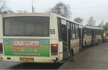 В Ярославле на Октябрьском мосту столкнулись два автобуса с пассажирами
