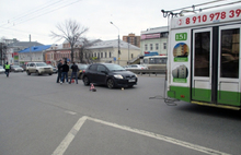 На Московском проспекте столкнулись троллейбус и иномарка