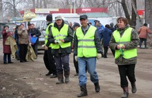 На Среднем поселке в Ярославле прошел большой субботник