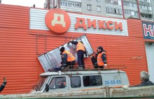 В Ярославле демонтировали очередные незаконные рекламные конструкции