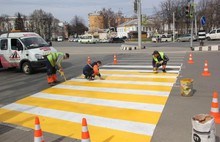 В Ярославле начали работы по нанесению дорожной разметки