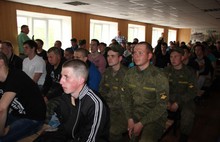 Ярославских призывников торжественно отправили в ряды Вооруженных Сил РФ