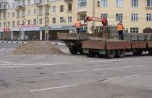 За неделю дорожники заасфальтировали девять тысяч квадратных метров на проспекте Ленина в Ярославле