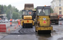 За неделю дорожники заасфальтировали девять тысяч квадратных метров на проспекте Ленина в Ярославле