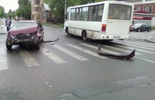 В Рыбинске «Фольксваген» протаранил автобус с пассажирами
