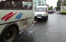 В Рыбинске «Фольксваген» протаранил автобус с пассажирами