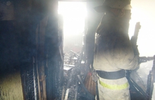В Тутаевском районе пришлось спасать жителей целого подъезда на пожаре