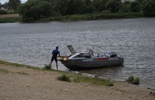 На Центральном пляже установили первую в Ярославле спасательную вышку