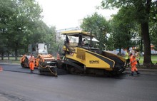 На проспекте Ленина укладывают верхний слой асфальта